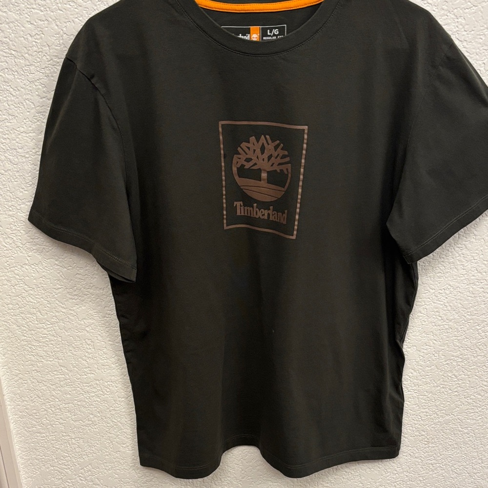 Timberland men’s Dark army green Tee with Logo size LARGE